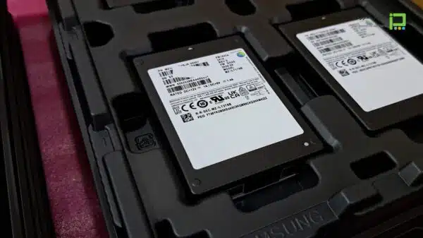 Samsung PM1643a 1.92TB SAS 12Gb/s Enterprise SSD - تصویر 2