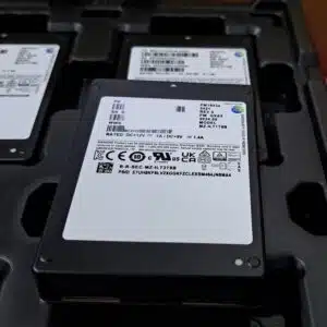 Samsung PM1643a 1.92TB SAS 12Gb/s Enterprise SSD